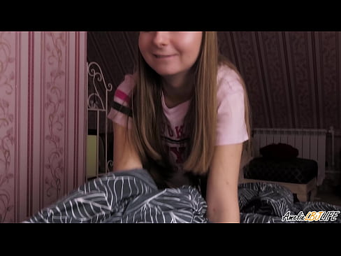 ❤️ Blondie BFF-ya xwe bi kûr dimije û di devê xwe de diqelişe ❌ Vîdyoyê qijk li porno ku.watchhentai.ru ️❤